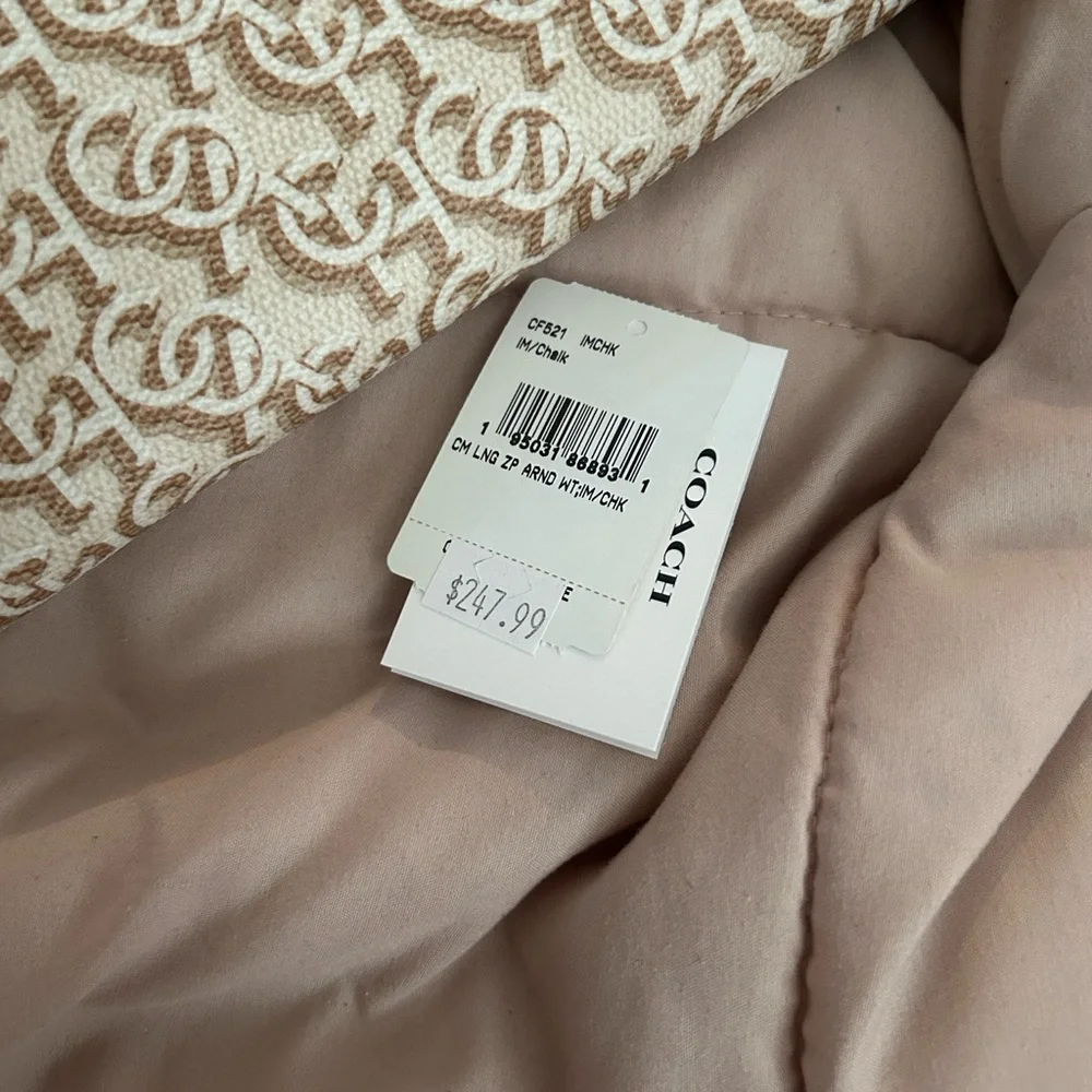 Coach Beige and Cream‎ Patterned Wallet